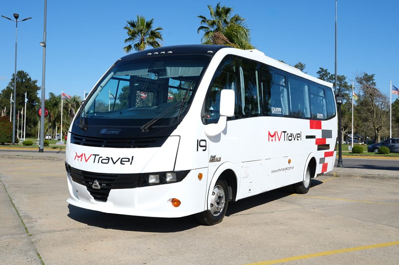 Minibus 24 Asientos